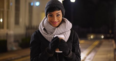 The Best Hats for Short Hair - Hair World Magazine Winter Hats For Short Hair, Hats With Short Hair, Short Hair Hat, Hat With Short Hair, Hats Short Hair, Girls With Short Hair, Hats For Short Hair, Hats For Girls, Vintage Curls