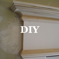 DIY Victorian Door Trim French Door Trim, Farmhouse Door Trim, Front Door Molding, Install Door, Simple Door, Cottage Front Doors, Victorian Windows, Trim Moulding, Building Things