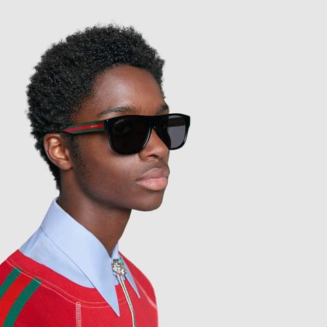 Gucci Sunglasses Men, Black Sunglasses Square, Gucci Gifts, Designer Shades, Gucci Eyewear, Luxury Eyewear, Brown Sunglasses, Acetate Sunglasses, Boy Poses