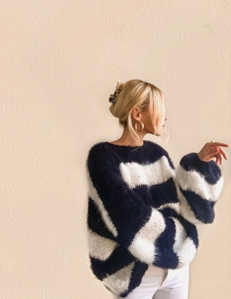 Womens Pullover Sweaters, Striped Sweater Outfit, Name Sweater, Pull Mohair, Mohair Jumpers, Knit Sweater Outfit, Personalized Sweater, Skandinavian Fashion, Autumn Fits