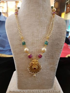 Pearl Ruby Emerald Chain, Guttapusalu Necklace, Pearls Chains, Jewelry Necklace Simple, Pearl Jewelry Design, Gold Jewelry Simple Necklace, Beautiful Gold Necklaces, Pearl Necklace Designs, Gold Necklace Indian Bridal Jewelry