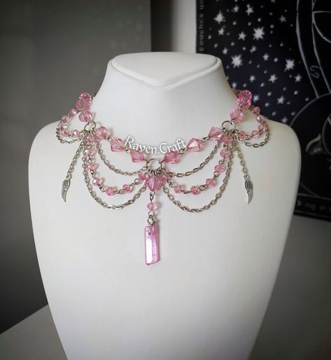 Necklace Fairycore, Fairycore Jewelry, Pink Beaded Necklace, Pink Choker, Fairycore Aesthetic, Pretty Jewelry Necklaces, Pink Aura, Fairy Jewelry, Aesthetic Jewelry