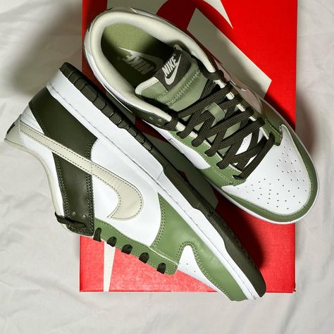 Nike Dunk Low Medium Olive, Nike Training Shoes, Camo Shoes, Nike Sneakers Women, Nike Waffle, Nike Air Max Thea, Nike Tennis Shoes, Shoe Nike, Nike Flyknit