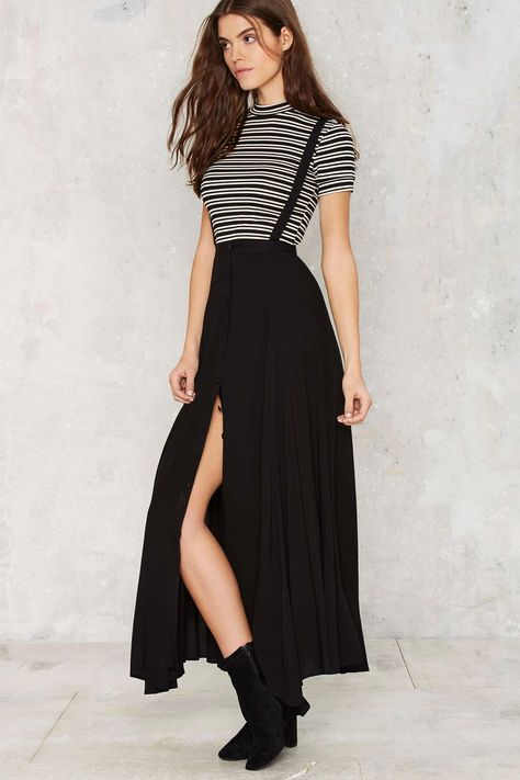 Suspender Your Disbelief Maxi Skirt | Shop Clothes at Nasty Gal! How To Wear Suspenders, Minimalista Sikk, Elegante Casual, Cooler Look, Outfit Trends, Suit Vest, 여자 패션, Girls Fashion Clothes, Ladies Dress Design