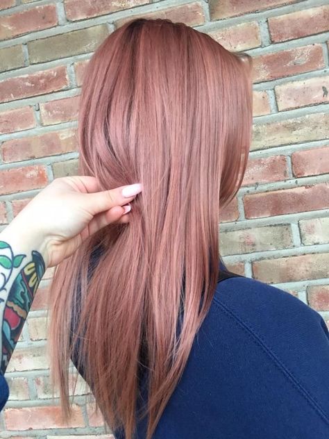 Rose Gold Hair Blonde, Rose Hair Color, Rose Gold Hair Brunette, Blond Rose, Colored Hairstyles, Hair Green Eyes, Gold Hair Colors, Strawberry Blonde Hair Color, Hair Color Rose Gold