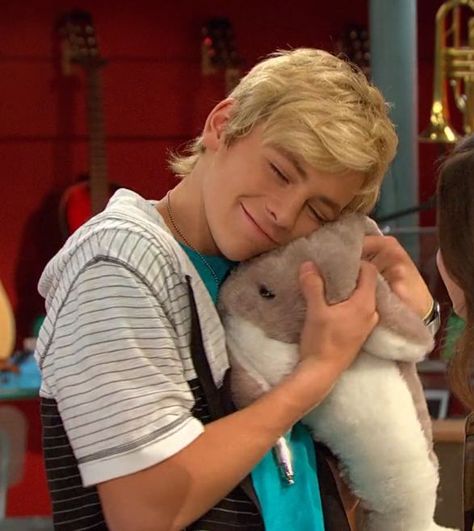 Austin Moon, Austin And Ally, Disney Boys, Fictional Crushes, The Boy Is Mine, Dream Boy, Cute Celebrity Guys, The Boy, Episode 5