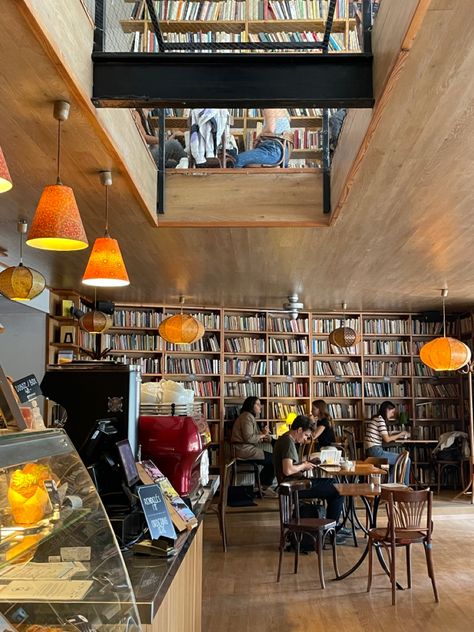 Coffee Book Shop Design, Book Cafe Ideas, Coffee Book Shop, Book Cafe Aesthetic, Book Coffee Shop, Cafe Bookstore, Bookshop Café, Bookstore Design, Library Cafe