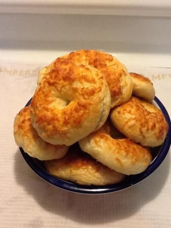 Cheesy Bread Machine Bagels. Photo by Jake Wheeler Asiago Cheese Bagel Recipe, Bread Machine Bagels, Bagels Recipe, Bagel Bread, Cheese Bagels, Bread Maker Recipes, Bagel Recipe, Cheesy Bread, Bread Maker