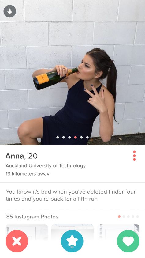 Tinder Bio Girl Funny, Tinder Bio Girl, Dating Profile Bio Ideas, Profile Bio Ideas, Best Tinder Bios, Tinder Quotes, Good Tinder Bios, Tinder Funny, Funny Tinder Profiles