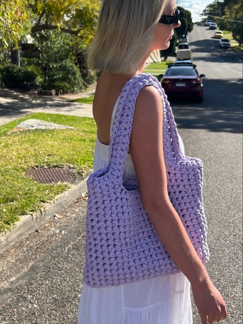 Big Bag Crochet, Crochet Big Bag, Crochet Bag Tutorials Videos, Big Crochet Bag, Chunky Yarn Crochet, Crochet Store, Raffia Crochet, Diy Crafts Crochet, Diy Crochet Bag