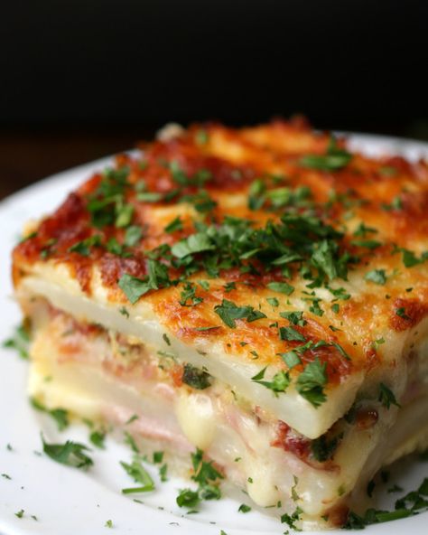 Layered Ham And Cheese Lasagna Potato Lasagna, Lasagna Ingredients, Low Carb Vegetarian Recipes, Cheese Potatoes, Munnar, Hearty Dinner, Potato Dishes, Lasagna Recipe, Spring Recipes