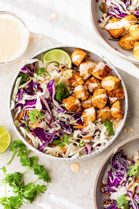 These healthy Fish Taco Bowls are super simple made with bite-sized fish, seasoned with Cajun seasoning, and cooked them in the air fryer for six minutes! #fish #fishtaco #salad Skinnytaste Fish Taco Bowl, Air Fryer Fish Taco Bowl, Fish Taco Bowls Skinnytaste, Air Fryer Fish Bowl, Fish Bites In Air Fryer, Air Fryer Bowls, Air Fryer Fish Tacos, Fish Taco Bowl, Fish Taco Salad