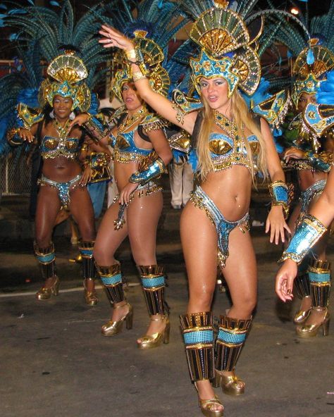 Carnival dancer Brazil Carnival Costume, Carnival Dancers, Carnival Girl, Brazil Carnival, Ipanema Beach, Caribbean Carnival, Rio Carnival, Carnival Costumes, Girl Names