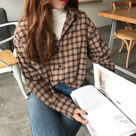 10 Awesome Ideas to Keep Up with the Flannel Trend - Fashion Inspiration and Discovery Flannel Ideas, Outfit Essentials, Flannel Outfits, Modieuze Outfits, Mode Inspo, Trend Fashion, 가을 패션, 여자 패션, Inspiration Mode