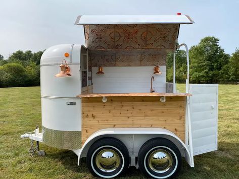 Vintage Horse Trailer, Horse Trailer Bar, Converted Horse Trailer, Camper Bar, Trailer Bar, Lightweight Trailers, Mobile Coffee Shop, Coffee Trailer, Piaggio Ape