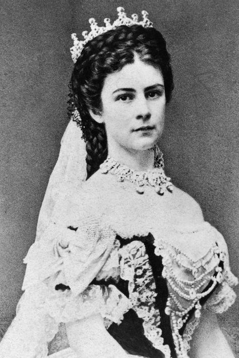 Elisabeth Of Austria, Empress Sissi, Coronation Gown, Franz Xaver Winterhalter, Jean Tinguely, Empress Elisabeth, The Princess Bride, Royal Beauty, John Brown