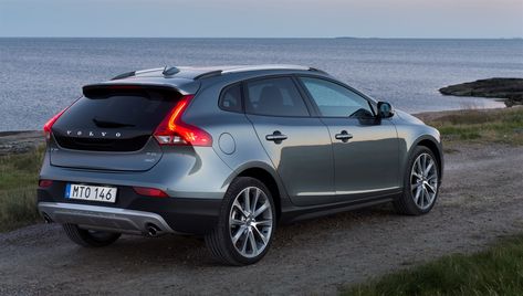 Volvo V40 Cross Country, Cape Town Travel, Country Backgrounds, Hatchback Cars, Upcoming Cars, Car Hd, Volvo V40, Volvo Cars, Car Projects