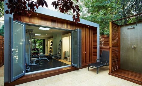 It’s no secret that space comes at a premium. Not everyone has a spare room or garage lying around. Many people are now making use of outdoor space by creating outdoor garden gyms. High Quality garden gym rooms will last for years. They are the perfect spot for a personal home gym. It allows you to combine nature with Outdoor Home Gym, Gym Shed, Garden Gym, Backyard Gym, Dream Home Gym, House Gym, Garden Offices, Home Gym Garage, Sauna House