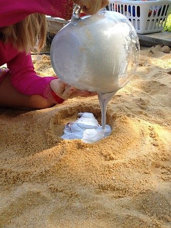 Plaster of Paris Beach Art (must see the results -- so cool!) Plaster Of Paris Crafts, Paris Craft, Plaster Paris, Paris Beach, Paris Crafts, Diy Plaster, Plaster Crafts, Plaster Sculpture, Plaster Of Paris