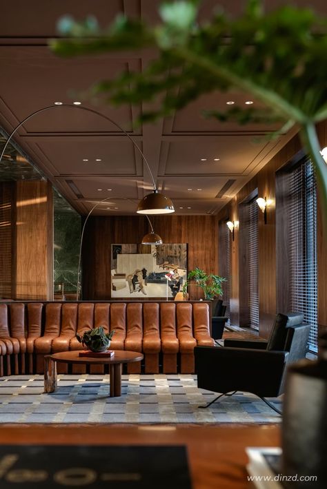 Hotel Lobby Lounge, Luxury Hotels Lobby, Lounge Interiors, Architectural Lighting Design, Hotel Lounge, Lobby Interior, Luxury Office, Retro Interior, Lounge Design