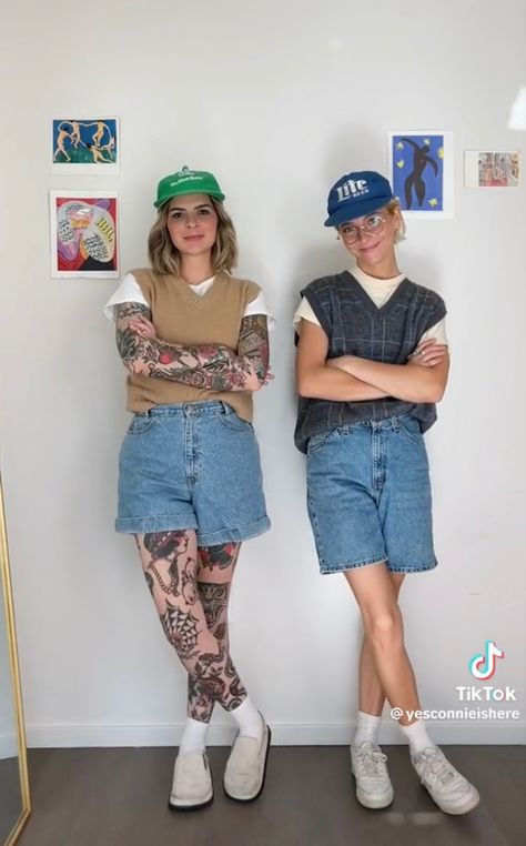 Queer Fashion Women, Queer Outfits, Queer Clothes, Tomboyish Outfits, Gender Fluid Fashion, Masc Outfits, Lesbian Fashion, Creative Fashion Photography, Look Retro