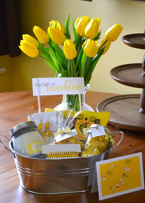 Box Of Sunshine, Themed Gift Baskets, Diy Gift Baskets, Gift Inspo, Best Mothers Day Gifts, Simple Gifts, Diy Birthday Gifts, Mellow Yellow, Sympathy Gifts