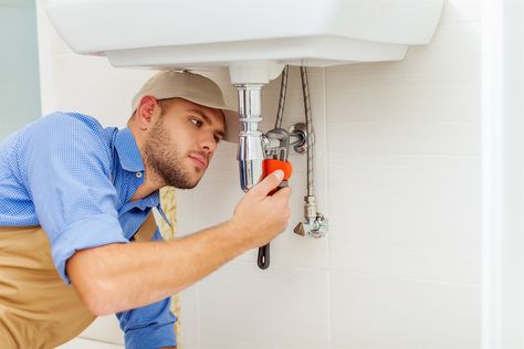 Hire our plumbers 24 hours a day, 7 days a week for quick and dependable service in Tukwila. Pro Plumbers Tukwila include all plumbing services you ask for. #TukwilaPlumber #PlumberTukwila #PlumberTukwilaWA #TukwilaPlumbing #PlumbingTukwila Sauce Pesto, Water Heater Installation, Water Heater Repair, Furnace Repair, Commercial Plumbing, Pipe Repair, Plumbing Emergency, Plumbing Problems, Plumbing Repair