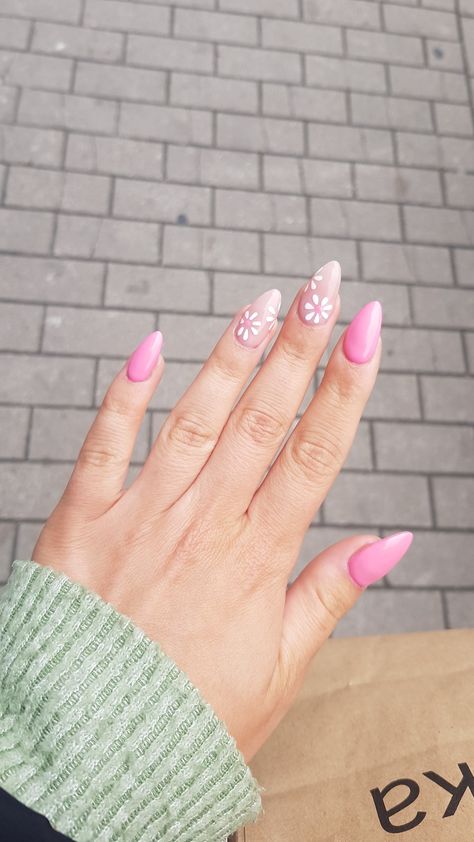 Pink Nails For Baby Shower Girl, Pink Baby Shower Nail Ideas, Girl Baby Shower Nails, Pink Engagement Nails, Pink Baby Shower Nails, Baby Shower Nails Girl, Maternity Nails, Shower Nails, Baby Shower Nails