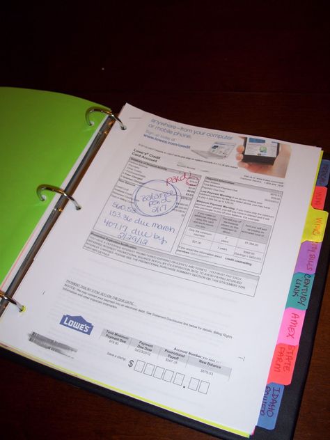 She Who Makes...: She Organizes: Bills Binder Bills Organization Ideas, Bill Binder, Organizing Finances, Tax Organization, Financial Peace University, Bills Quotes, Receipt Organization, Budget Categories, Simple Planner