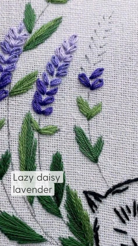 Embroider Lavender, الشموع اليابانية, Simpul Makrame, Daisy Stitch, Basic Hand Embroidery Stitches, Pola Bordir, Embroidery Lessons, Lazy Daisy Stitch, Hand Embroidery Patterns Flowers