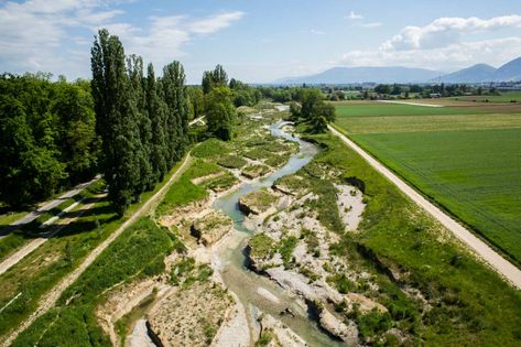 Renaturation of the river Aire, Geneva « Landezine International Landscape Award LILA Architecture Jobs, Stormwater Management, River Bed, Architecture Collage, Architecture Poster, New River, Contemporary Landscape, Architecture Project, Geneva