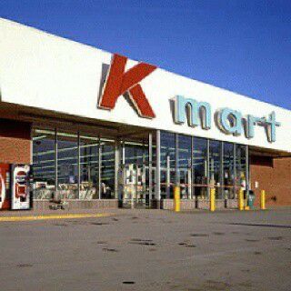 Kmart at I 35 and Felix streets. Snack Stand, Wal Mart, Going Shopping, 80s Nostalgia, 90s Childhood, The Windy City, Vintage Memory, Clothes Shopping, Photo Vintage