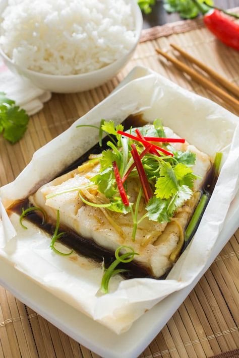 Chinese Steamed Fish, Oven Baked Fish, Fish Recipes Baked, Steamed Fish, Baked Fish, Food Articles, Cooking Wine, Fish Fillet, Asian Cooking