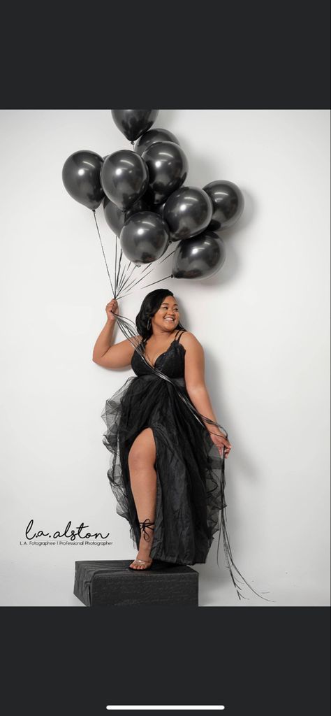 Photo Shoot Birthday Women, Birthday Shoot Ideas For Women Black Plus Size, 30th Birthday Poses For Women, Black Dress Studio Photoshoot, Birthday Shoots Ideas For Black Women, Female Birthday Photoshoot Ideas, All Black Photo Shoot, 50th Birthday Photo Shoot For Women, Birthday Photo Shoot Ideas For Women