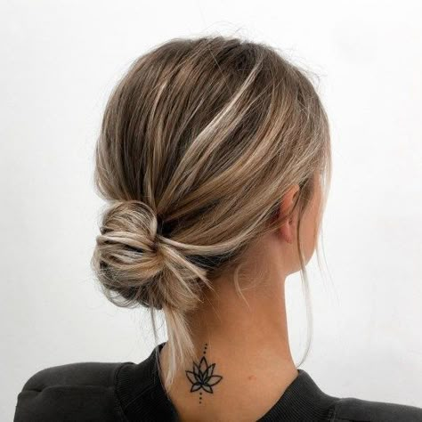 Casual Low Sock Bun Updo Low Wispy Bun Wedding, Loose Low Bun Short Hair, Hair Up Low Bun, Undone Bun Wedding, Low Lose Bun, Casual Up Dos For Short Hair, Low Casual Bun, Casual Up Dos For Medium Hair, Low Bun Mid Length Hair