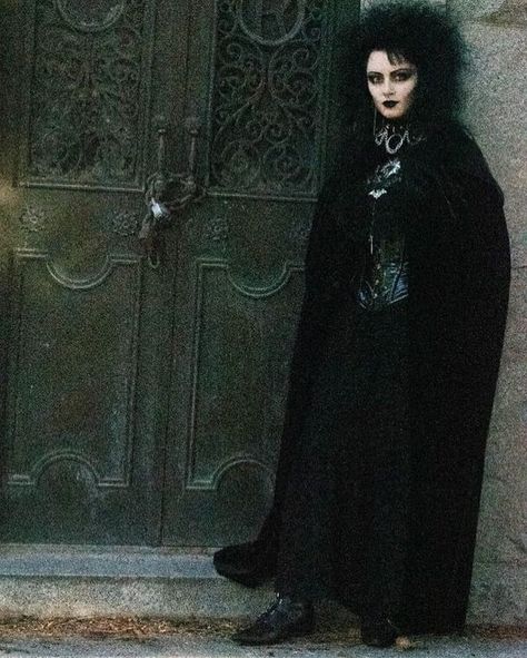 80s Trad Goth, 80s Goth Fashion, Trad Goth Outfits, Dark Gothic Fashion, Goth Outfit Inspo, Goth Fits, Goth Outfit Ideas, 80s Goth, Goth Subculture