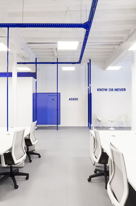 wanna one knowhere coworking space alicante designboom Startup Office, Office Light, Outfit Office, Cool Office Space, Vejle, Office Space Design, Modern Office Design, Office Branding, Workspace Inspiration