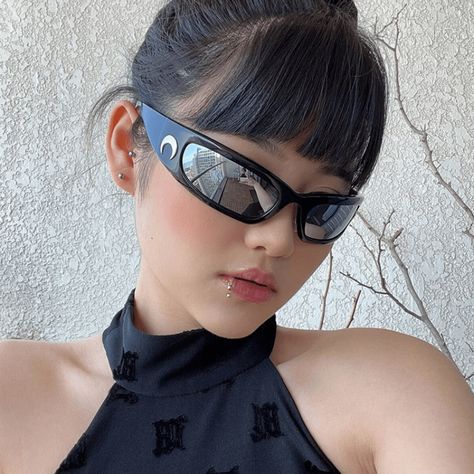 Faster shipping. Better service Hip Hop Sunglasses, Reflective Sunglasses, Street Shooting, Outdoor Sunglasses, Sunglasses Women Oversized, Sunglasses Women Vintage, Vintage Outdoor, Moon Decor, Decor Fashion