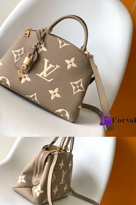 We have all the bags, wallets, shoes, jewelry, etc you want with high quality. Don't wait to figure out your favorite items!!! 📲 Whatsapp: +84793532412 Emai: fortok.ru@gmail.com 💝 Tags: #bag #fashion #style #luxurybag #luxuryfashion #luxury #fashion #bagaddiction #baglover #purse #shoes #handbag #clothes #shirt #hat #jewelry #accessories #onlineshopping #girlythings #trendybag Louis Vuitton Petit Palais, Hat Jewelry, Clothes Shirt, Beige Bag, Lv Bags, Lv Bag, Bag Fashion, Girly Things, Shoes Jewelry