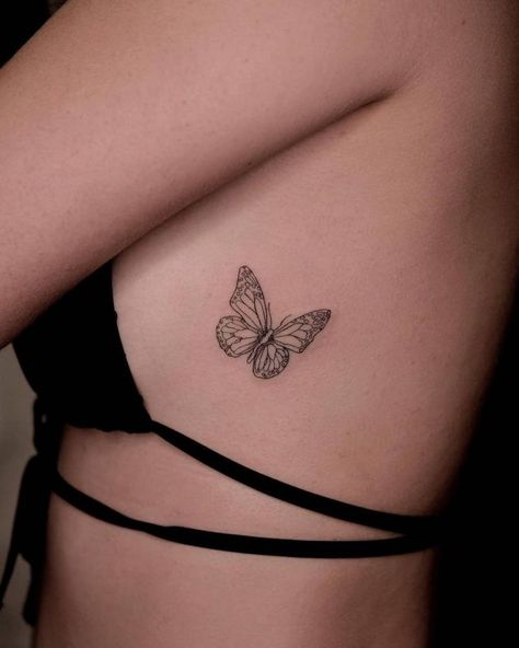 Butterfly Rib Tattoo. Fine Line Butterfly Tattoo, Line Butterfly Tattoo, Fine Line Butterfly, Tattoo Papillon, Tattoo Under Breast, Line Butterfly, Rib Tattoos For Women, Small Butterfly Tattoo, Simple Tattoo Designs