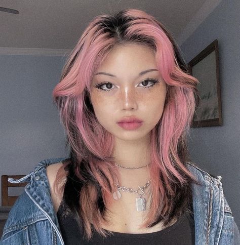 Hair Color Streaks, Dyed Hair Inspiration, Hair Streaks, Wolf Cut, Hair Dye Colors, Dye My Hair, Hair Inspiration Color, Cut My Hair, Hair Inspo Color