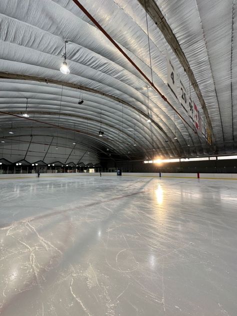 Figure Skating Rink Aesthetic, Ice Skating Rink Outdoor, Skating On Ice Aesthetic, Skating Aesthetic Ice, Figure Skating Rink, Figure Skate Aesthetic, Ice Skating Core, Ice Skating Wallpaper Aesthetic, Ice Skating Rink Aesthetic