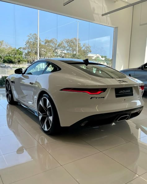 New Jaguar Car, Jaguar Sport, New Jaguar, High End Cars, Car Decorations, Jaguar Xe, Car Goals, Jaguar F Type, Bugatti Cars