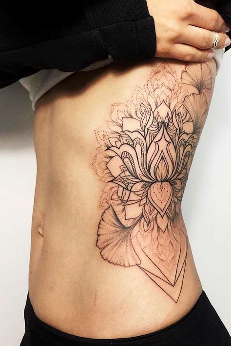 Lotus Tattoo On A Side Picture 2 Tattoo Costillas, Lotus Flower Tattoo Ideas, Side Tattoos Women, Bauch Tattoos, Flower Tattoo Ideas, Lotus Tattoo Design, Tattoos For Women Flowers, Hip Tattoos Women, Lotus Tattoo