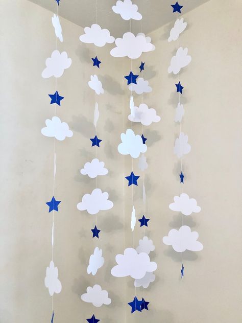 Cloud Crib, Its A Girl Banner, Cloud Theme, Baby Shower Announcement, Sunflower Baby Showers, Diy Clouds, Twinkle Twinkle Baby Shower, Baby Shower Backdrop, Diy Paper Crafts Decoration