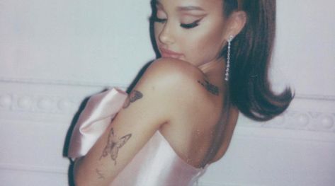 Ariana Grande Poster, Ariana Grande Songs, Ariana Grande Pictures, Pink Aura, Up Tattoos, Pink Girly Things, Princess Aesthetic, Cover Up Tattoos, Pink Princess