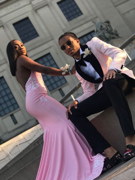 Cyn X. 💮 on Twitter: "Late but I looked GREATTTTT 🤞🏾💗 #prom2k18… " Pink Prom Suit, Prom Couples Outfits, Prom Pictures Couples Black, Couple Prom, Hot Pink Prom Dress, Prom Pictures Couples, Prom Goals, Prom Tuxedo, Prom Photoshoot