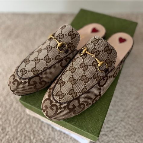 Summer 2021 collection, Gucci Mule Gucci Mule, Mules Gucci, Gucci Footwear, Mules Outfit, Shoes List, Christmas Gift Shop, Gucci Mules, Gucci Shoes, Black Panther