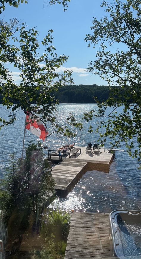 Cottage Lake Aesthetic, Docks On The Lake, Lake Side Cottage, Dock Aesthetic, Lake Cottage Exterior, Mallory Aesthetic, Cottage Dock, Cottage On The Lake, Big Cottages