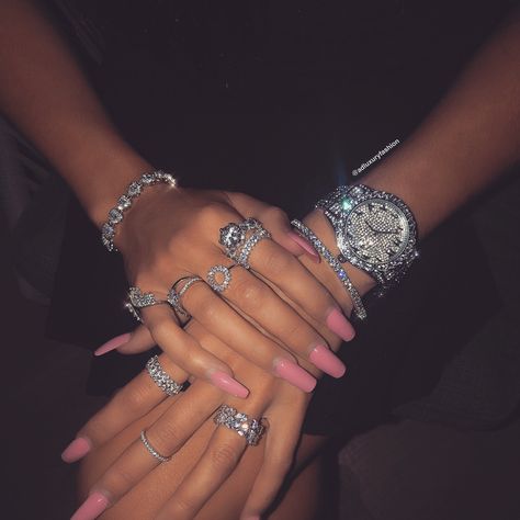 Boujee Jewelry Aesthetic, Sparkly Silver Watch, Jewellery Vision Board, Bling Jewelry Aesthetic, Silver And Black Jewelry Aesthetic, Sparkly Rings Aesthetic, Rich Jewelry Aesthetic, Silver Jewelry Collection Aesthetic, Icy Jewelry Aesthetic